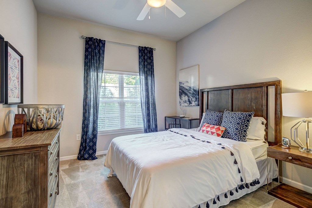 Creekside At Greenlawn Apartment Homes, 600 Greenlawn Dr, Columbia, SC